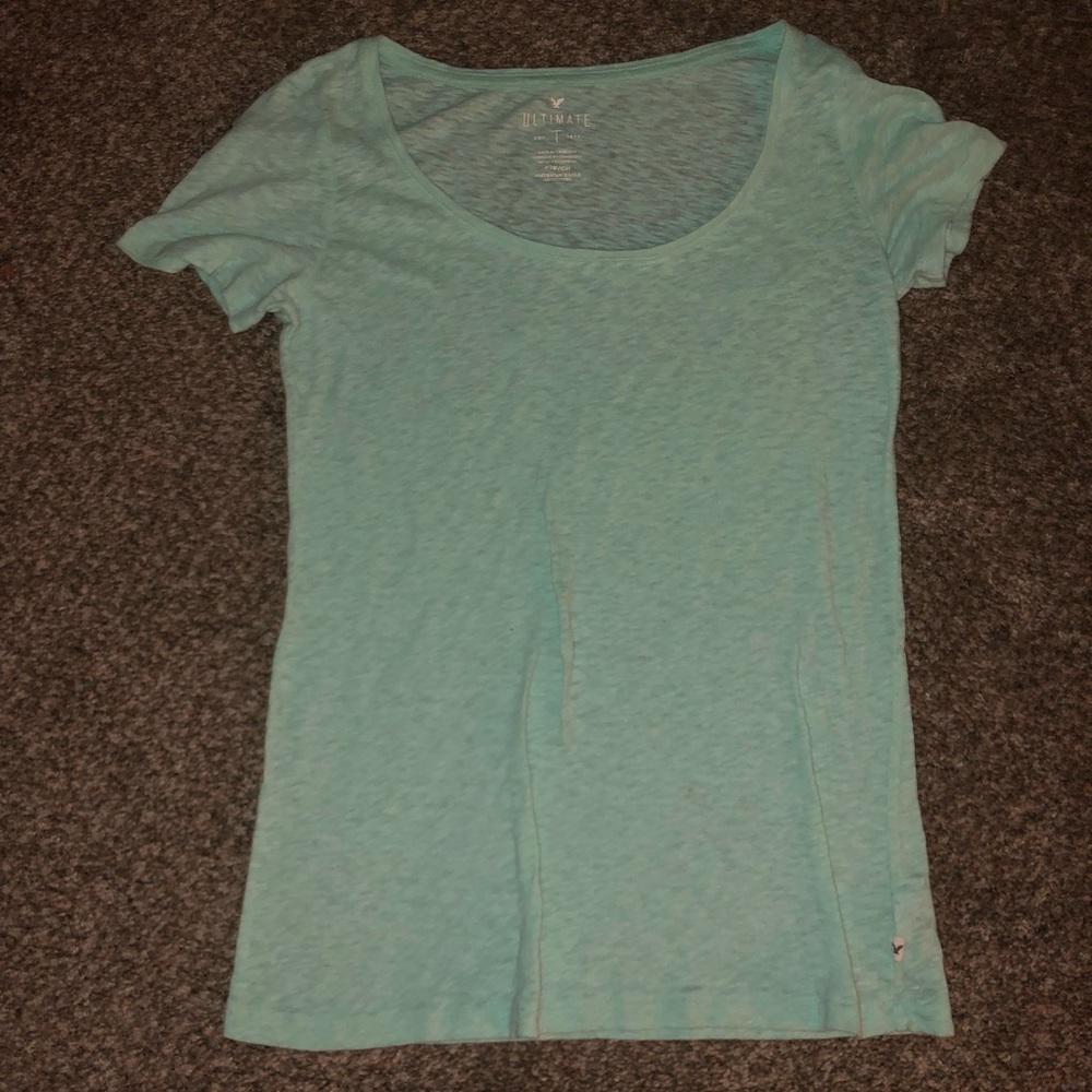 American Eagle tee shirt